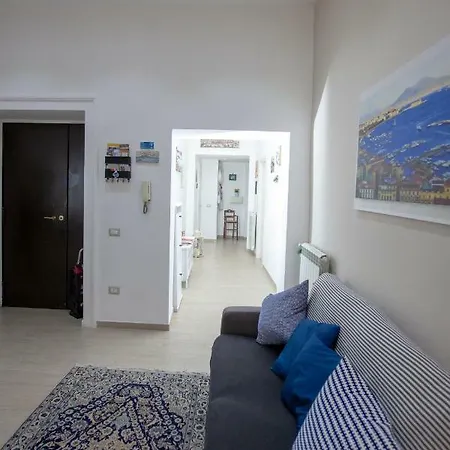 Garibaldi House Неаполь