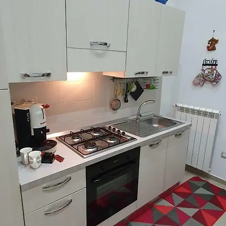 Апартаменты Garibaldi House *