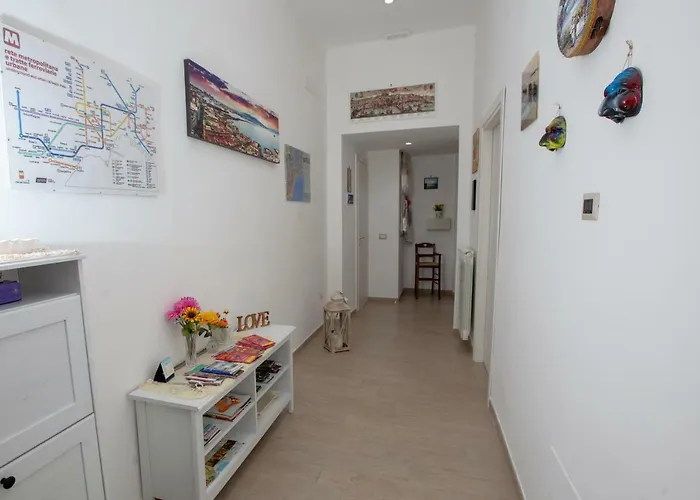 Garibaldi House Apartment *