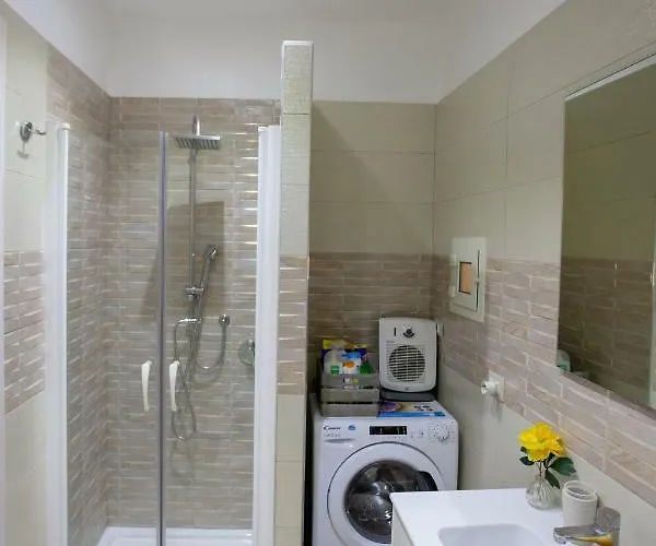 Garibaldi House Neapel